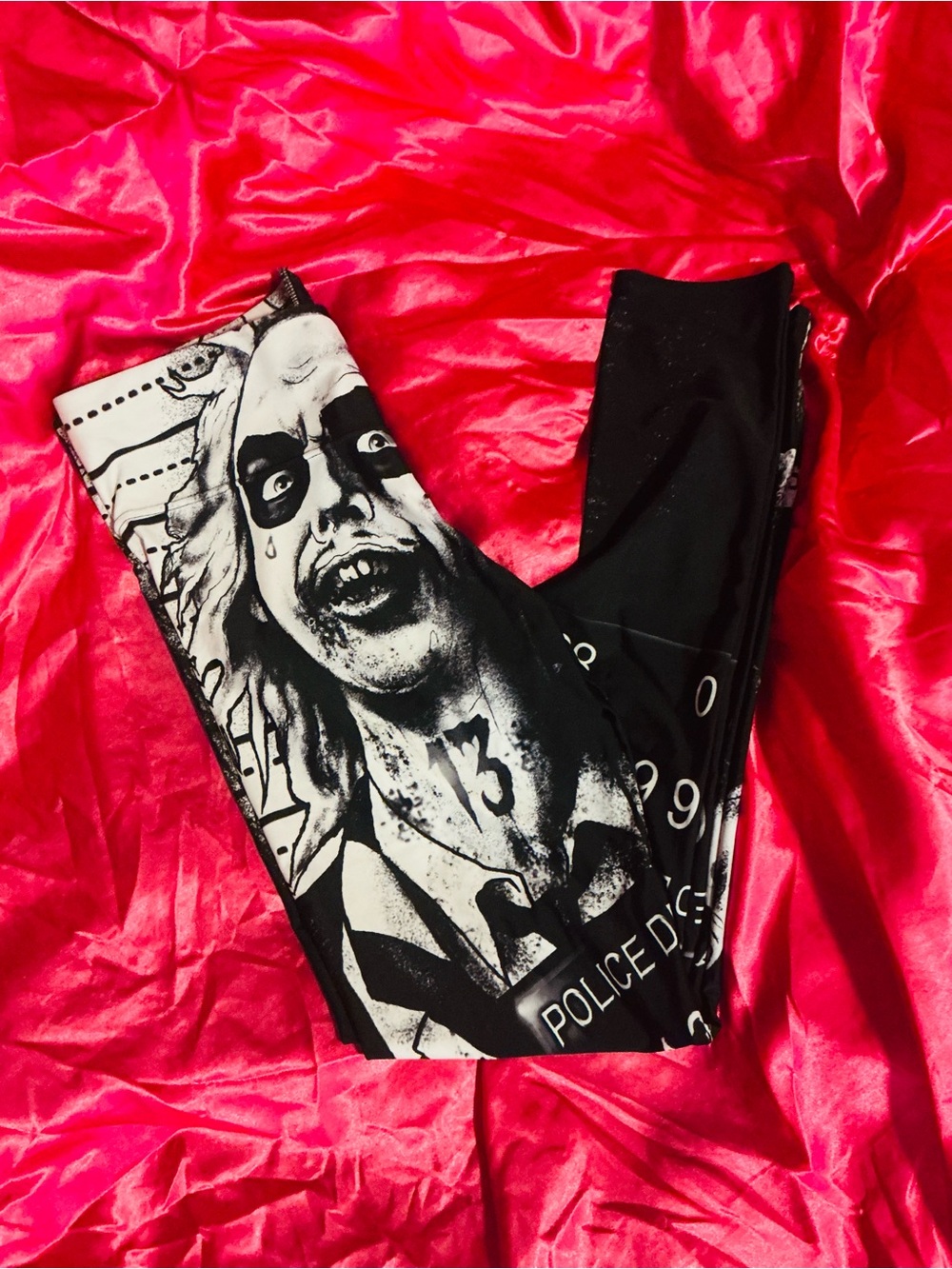 Beetle Juice Leggings 💚